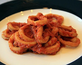 calamares con tomate